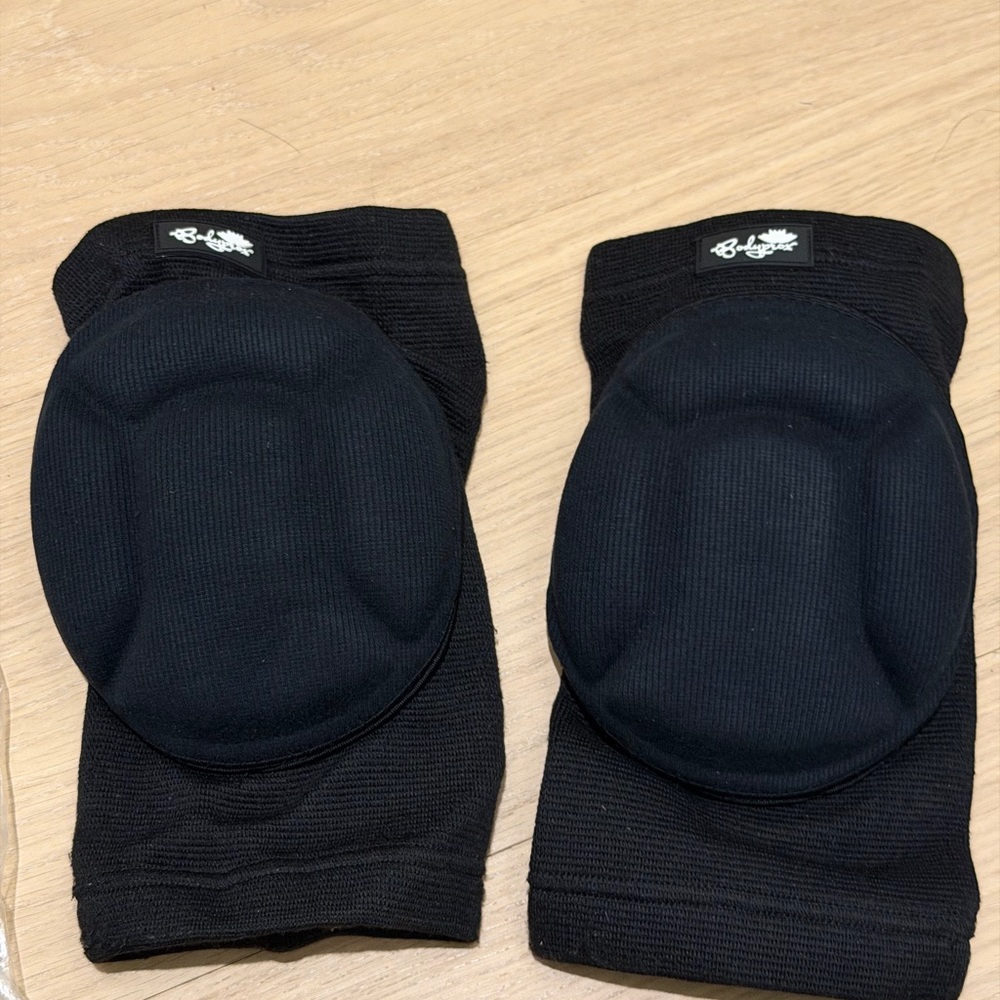 Black Knee Pads